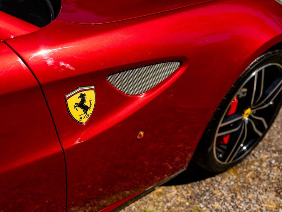 Bild 45/50 von Ferrari FF (2012)