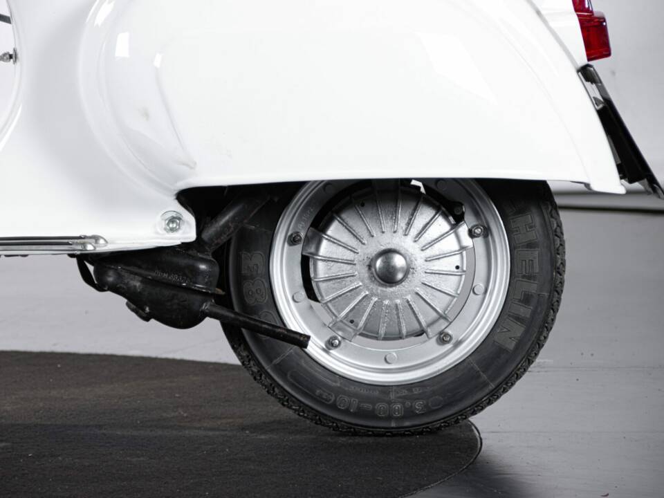 Bild 19/49 von Piaggio Vespa 50 SS (1966)