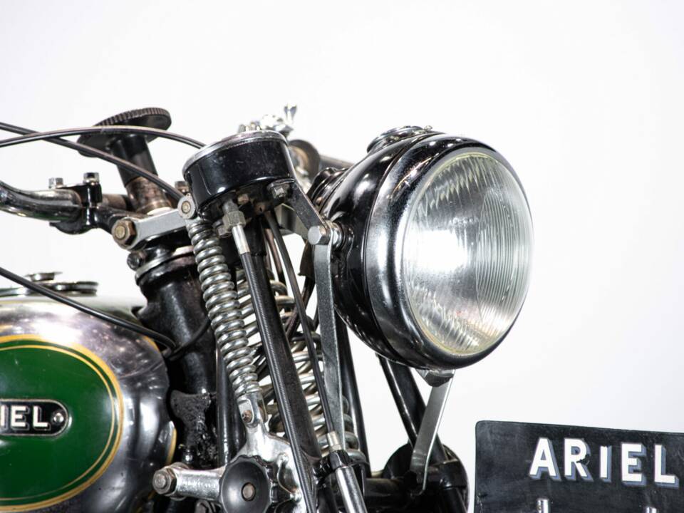 Image 48/50 de Ariel W/NG 350 (1941)