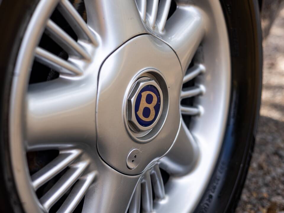 Bild 28/50 von Bentley Azure (1997)