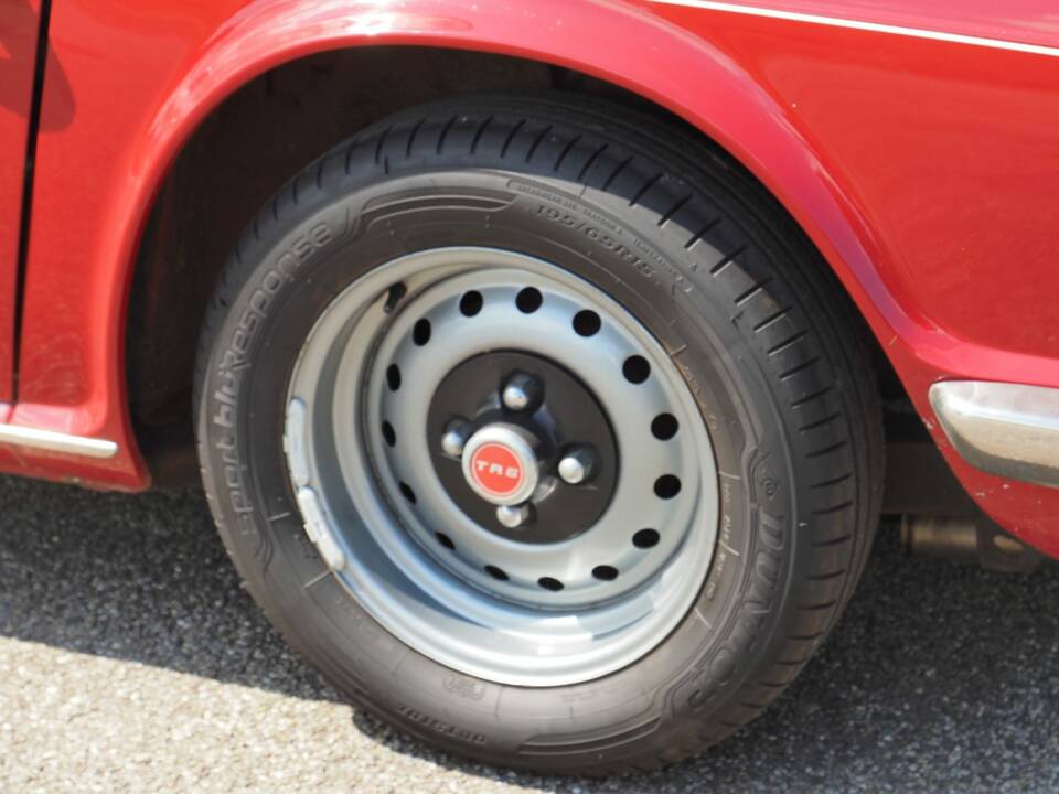 Bild 18/20 von Triumph TR 6 PI (1975)