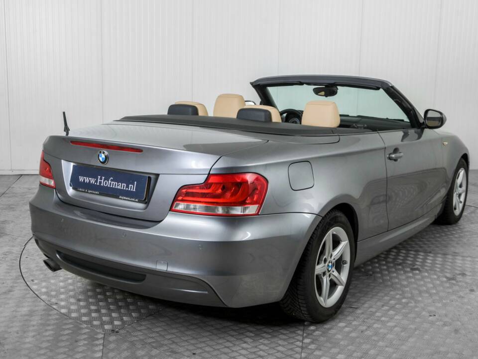 Immagine 26/50 di BMW 120i (2012)