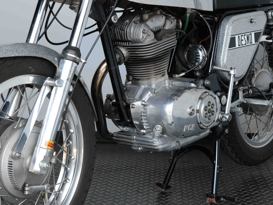 Image 36/64 of Ducati 350 Desmo (1971)