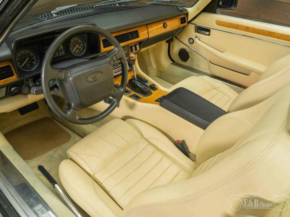 Image 2/19 of Jaguar XJ-S Convertible (1990)