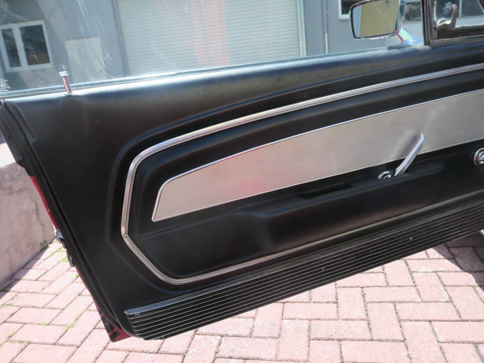 Image 33/39 of Ford Mustang 390 GTA (1967)