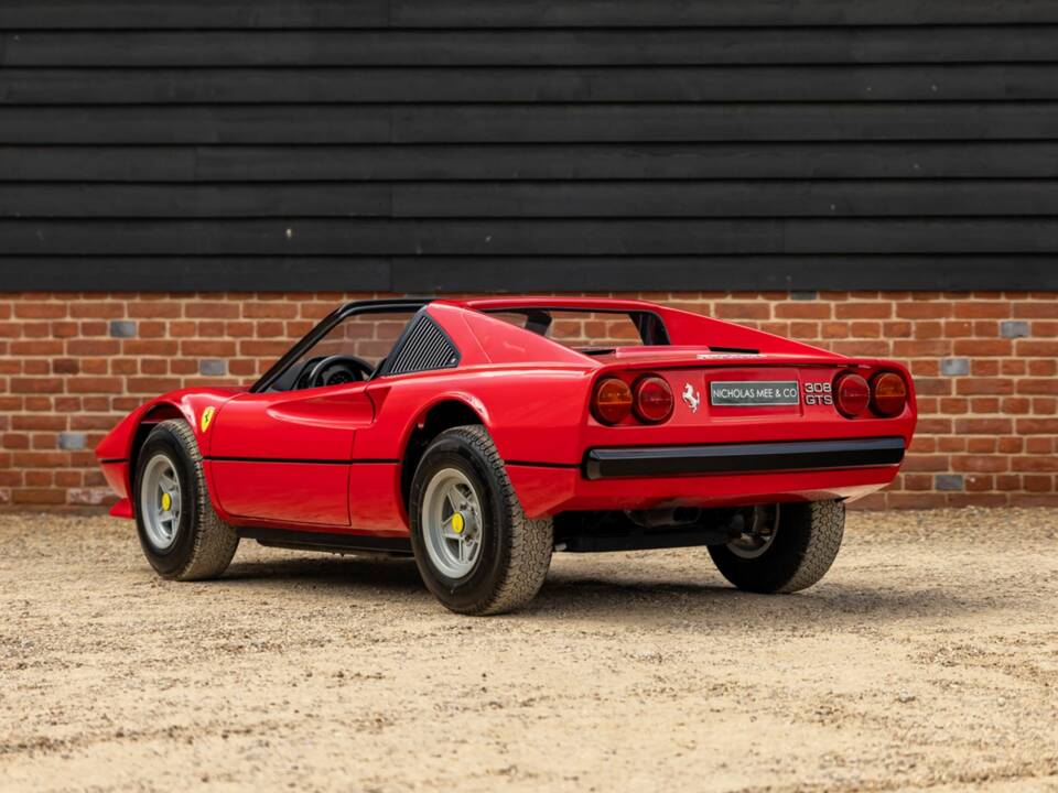 Afbeelding 4/44 van Ferrari 308 GTB Quattrovalvole (1984)