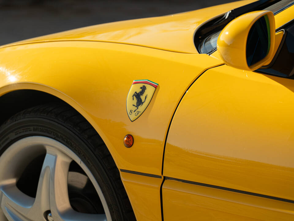 Bild 12/44 von Ferrari F 355 Spider (1998)