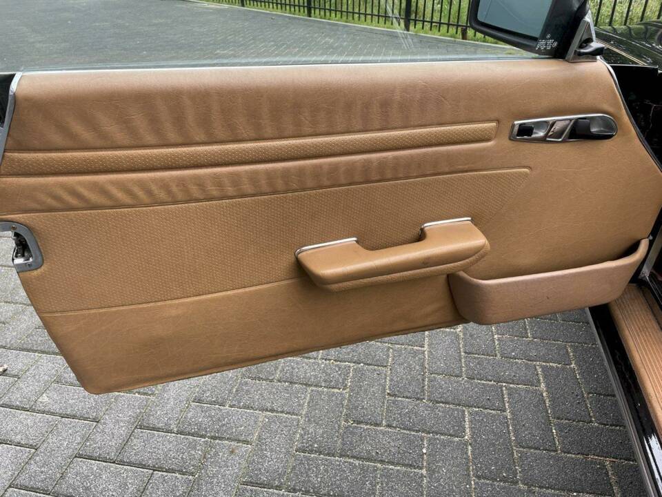 Bild 23/36 von Mercedes-Benz 560 SL (1986)