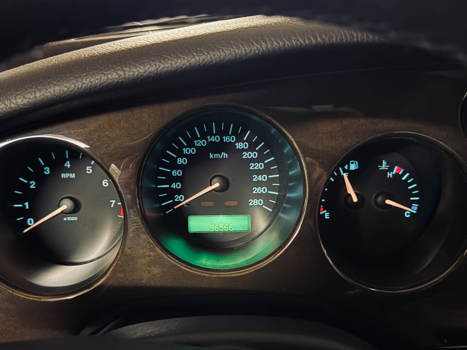 Bild 8/13 von Jaguar XK8 4.0 (1999)