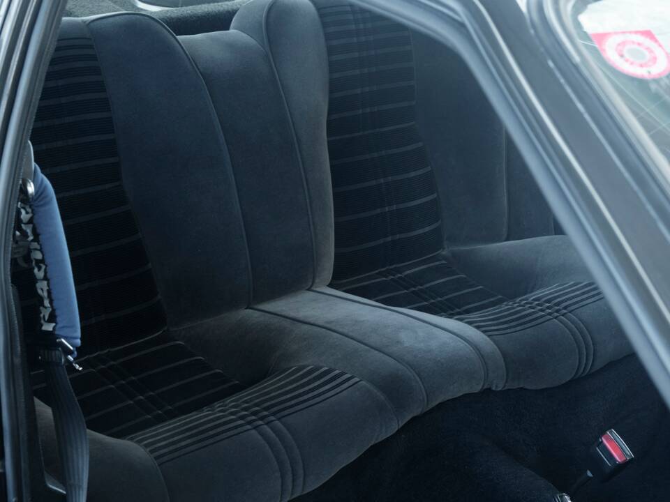 Bild 36/48 von Alfa Romeo GTV 6 2.5 (1981)