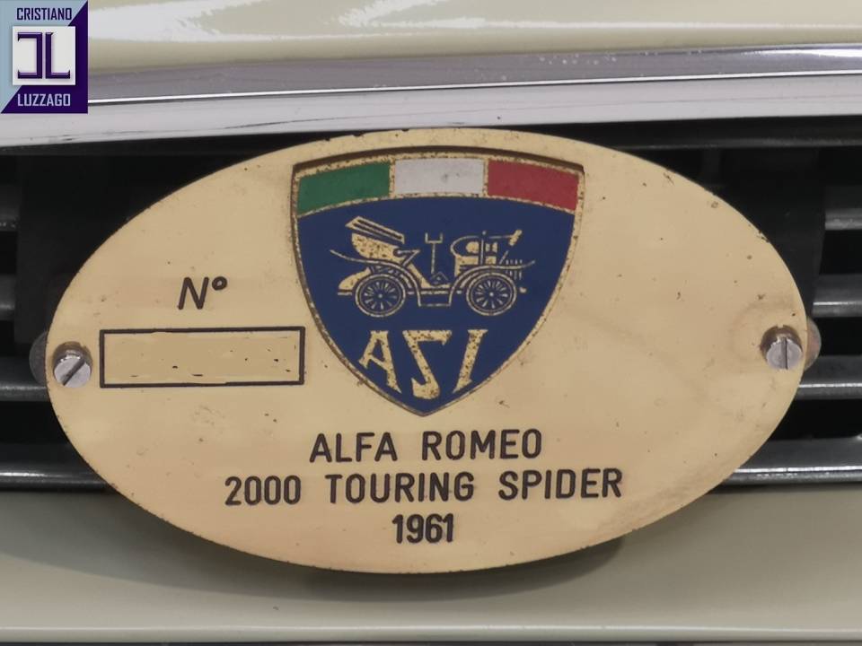 Image 35/41 de Alfa Romeo 2000 Spider (1961)