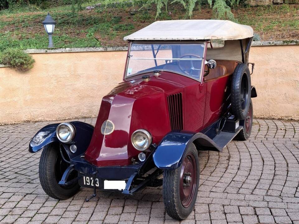 Imagen 3/4 de Renault MT Torpedo (1923)