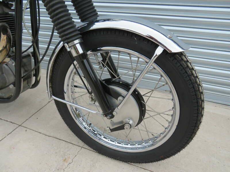 Image 32/45 of BSA DB 32 Gold Star (1959)