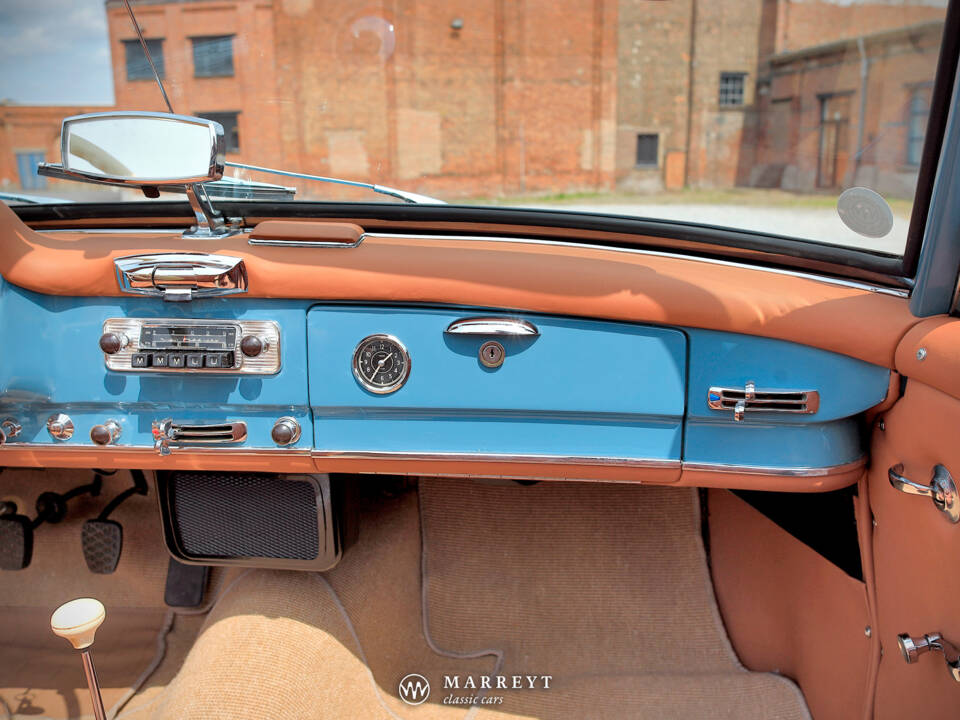 Imagen 41/50 de Mercedes-Benz 190 SL (1962)