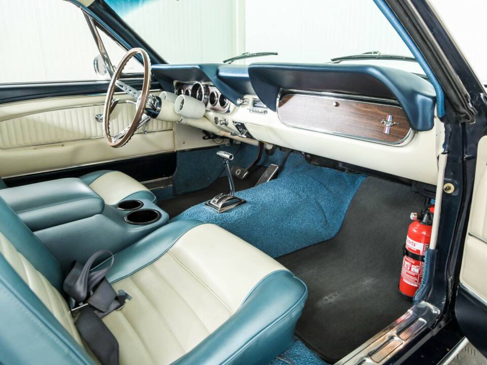 Image 12/50 of Ford Mustang 289 (1966)