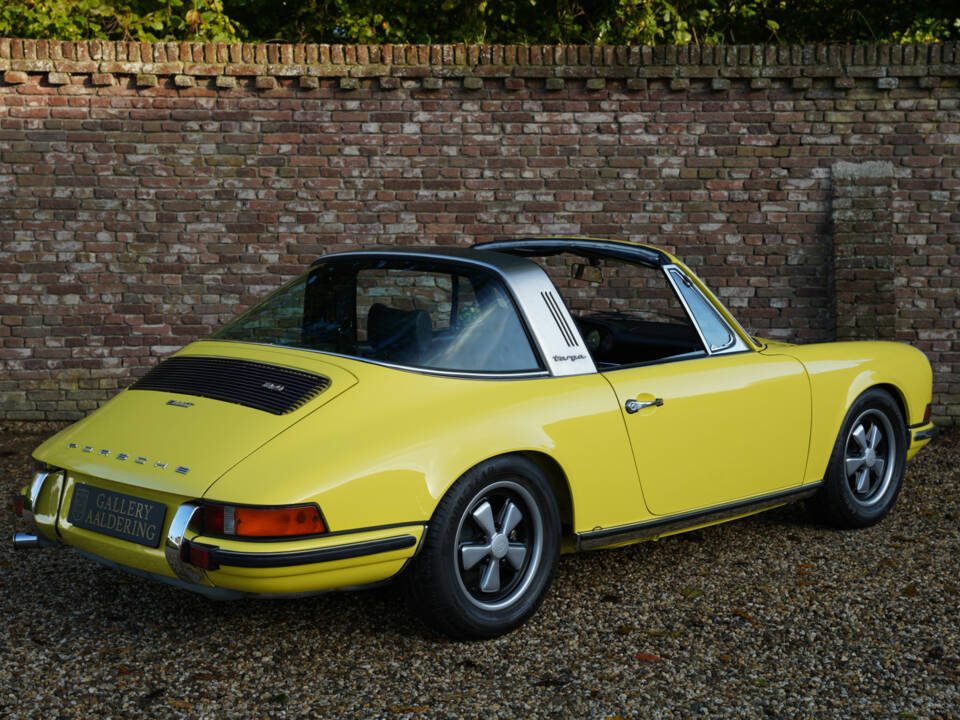 Image 2/50 of Porsche 911 2.4 T (1973)