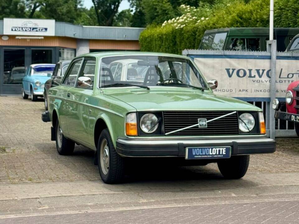 Bild 6/12 von Volvo 244 DL (1975)