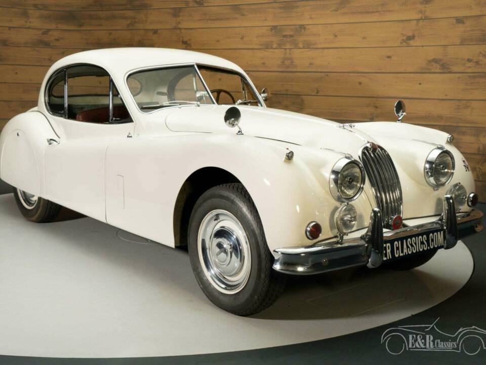 Image 4/19 de Jaguar XK 140 SE FHC (1956)