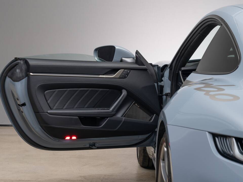 Afbeelding 23/40 van Porsche 911 Turbo "50 Years" (2025)