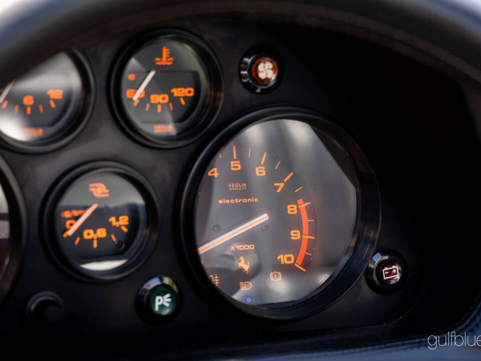 Image 34/73 of Ferrari 208 GTS Turbo (1989)
