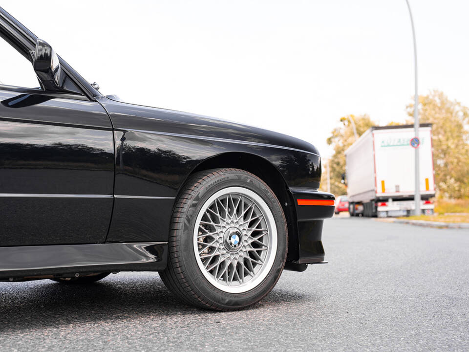 Image 31/91 de BMW M3 Sport Evo (1990)