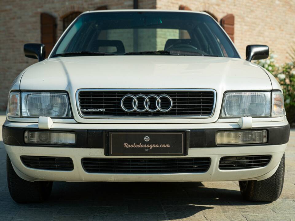 Imagen 11/50 de Audi 80 - 2.0E quattro (1992)