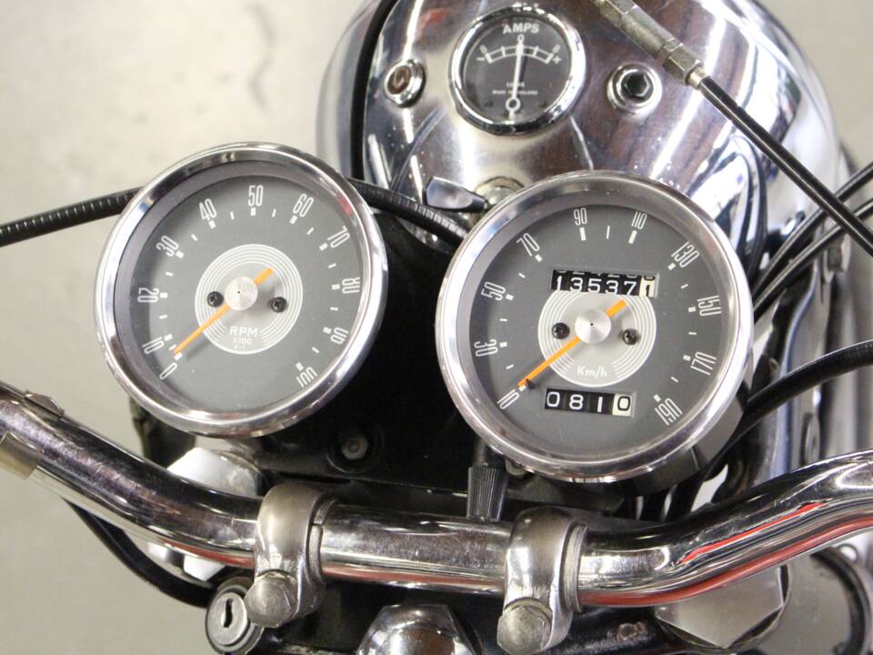 Afbeelding 7/17 van Triumph DUMMY (1968)