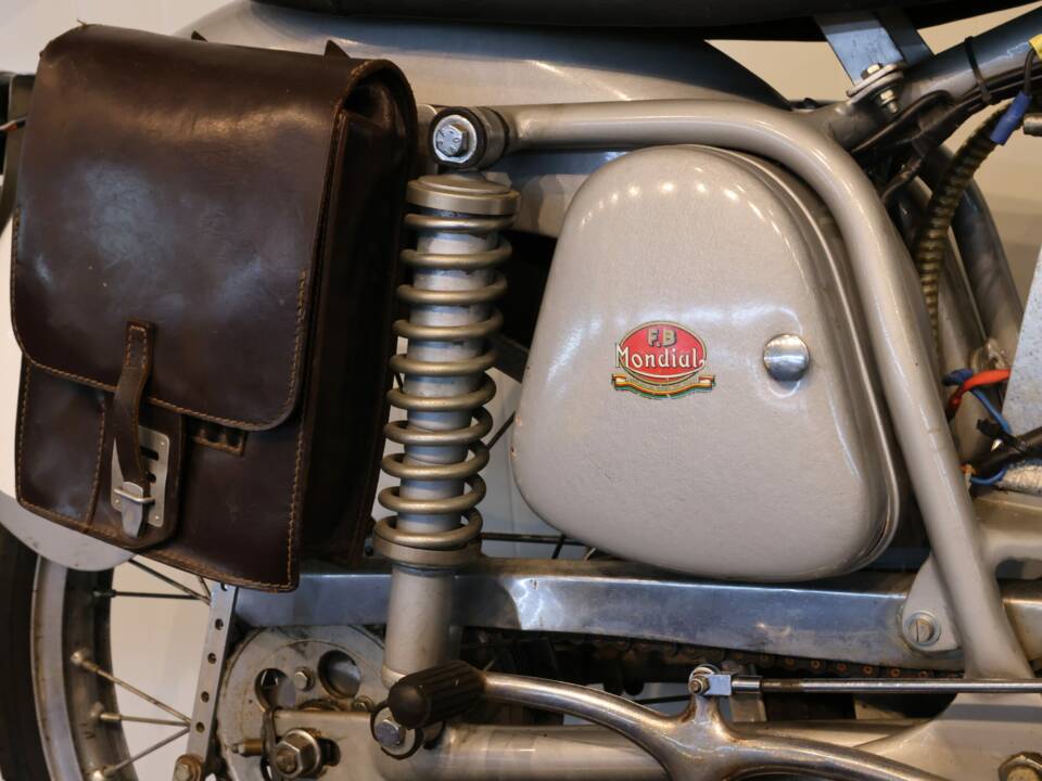 Bild 6/31 von Mondial 175 Turismo Veloce (1959)