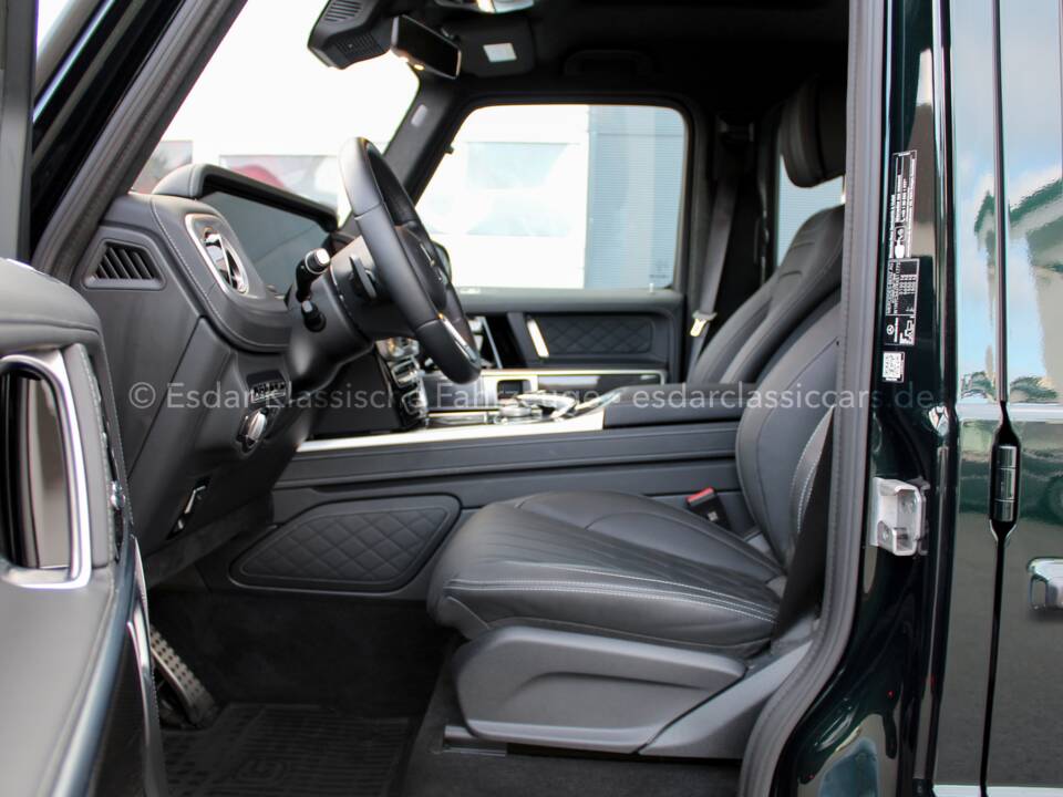 Image 11/32 of Mercedes-Benz G 500 (LWB) (2023)