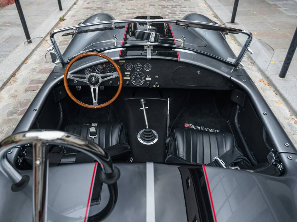 Image 6/16 of AC Cobra 427 (1965)