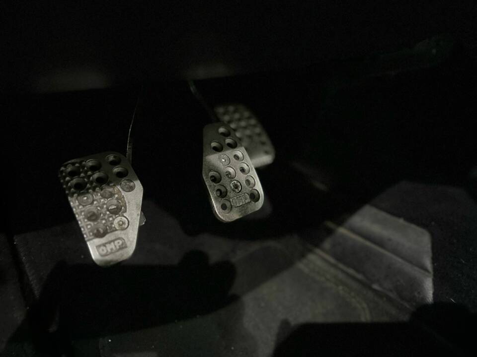 Immagine 9/68 di Volkswagen Golf III GTI 2.0 (1993)