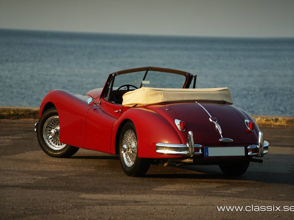Image 3/28 of Jaguar XK 140 SE DHC (1955)