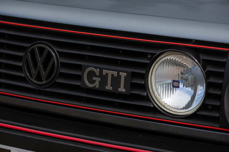Bild 14/50 von Volkswagen Golf II GTi 1.8 (1986)