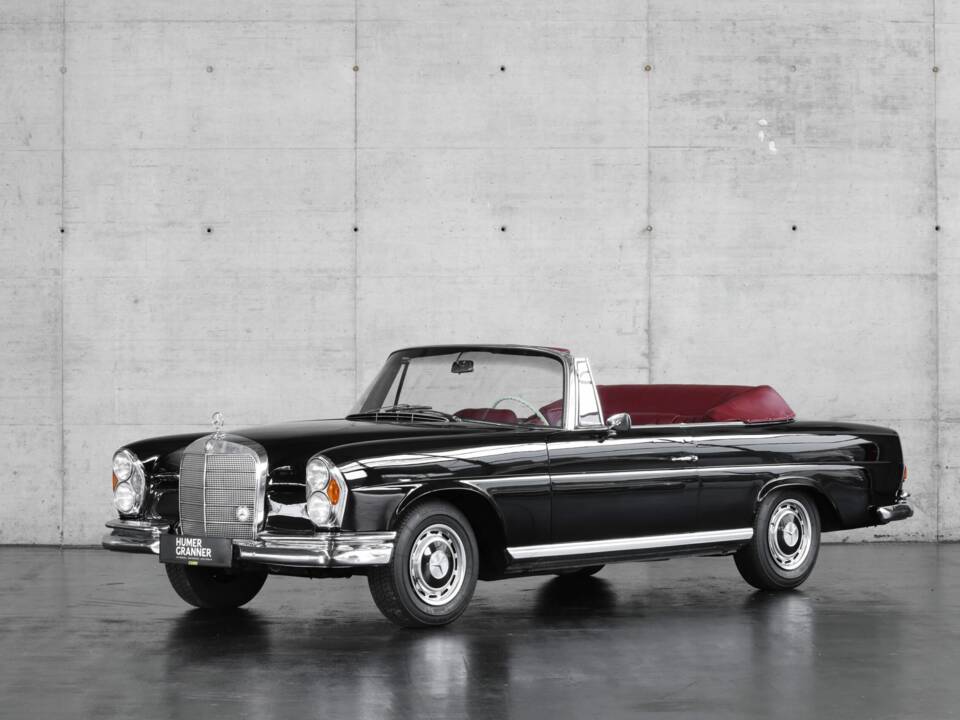 Image 1/50 of Mercedes-Benz 220 SE b (1962)