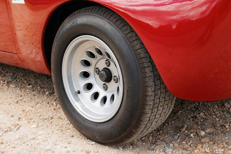 Image 50/50 de Alfa Romeo 1750 GT Veloce (1971)