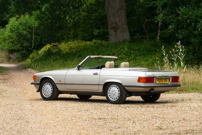 Imagen 21/50 de Mercedes-Benz 300 SL (1989)