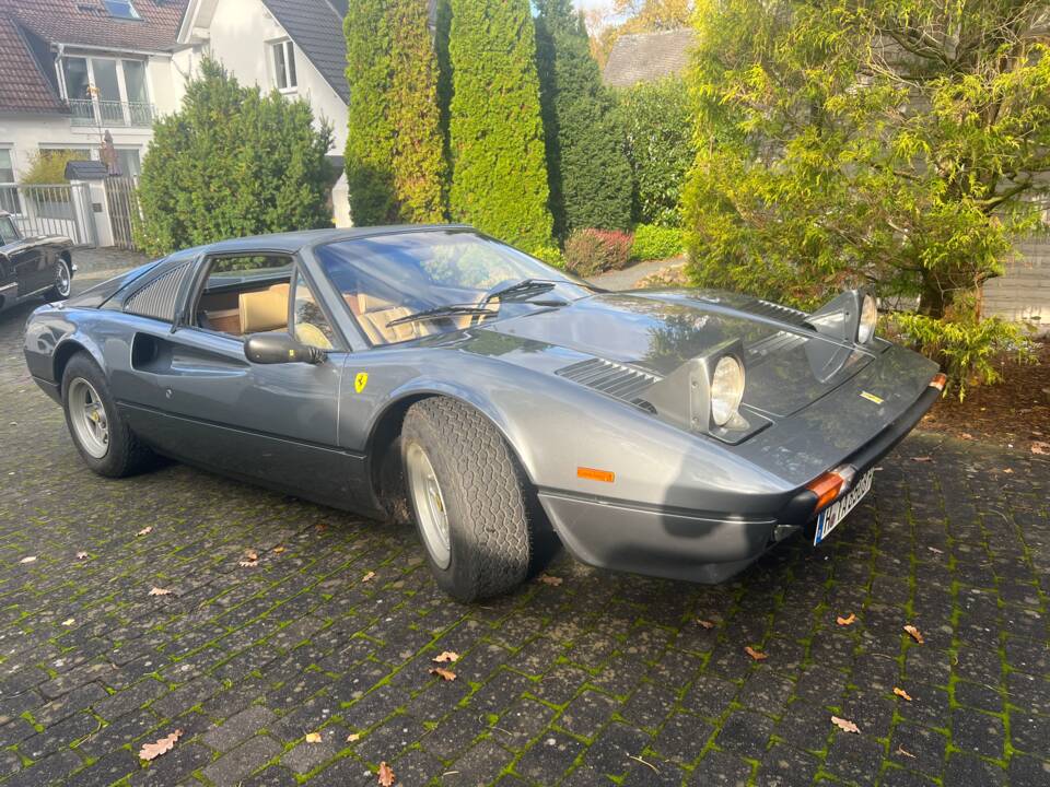 Image 29/114 de Ferrari 308 GTS Quattrovalvole (1985)