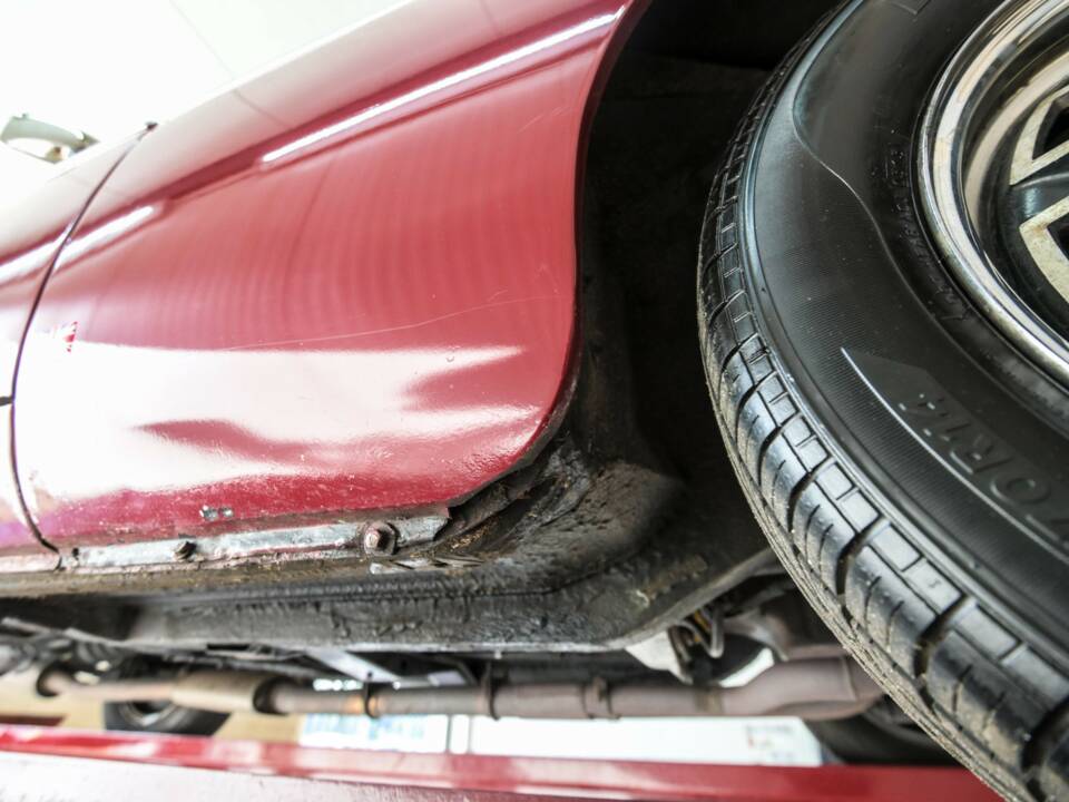 Image 48/50 of MG MGB GT V8 (1976)