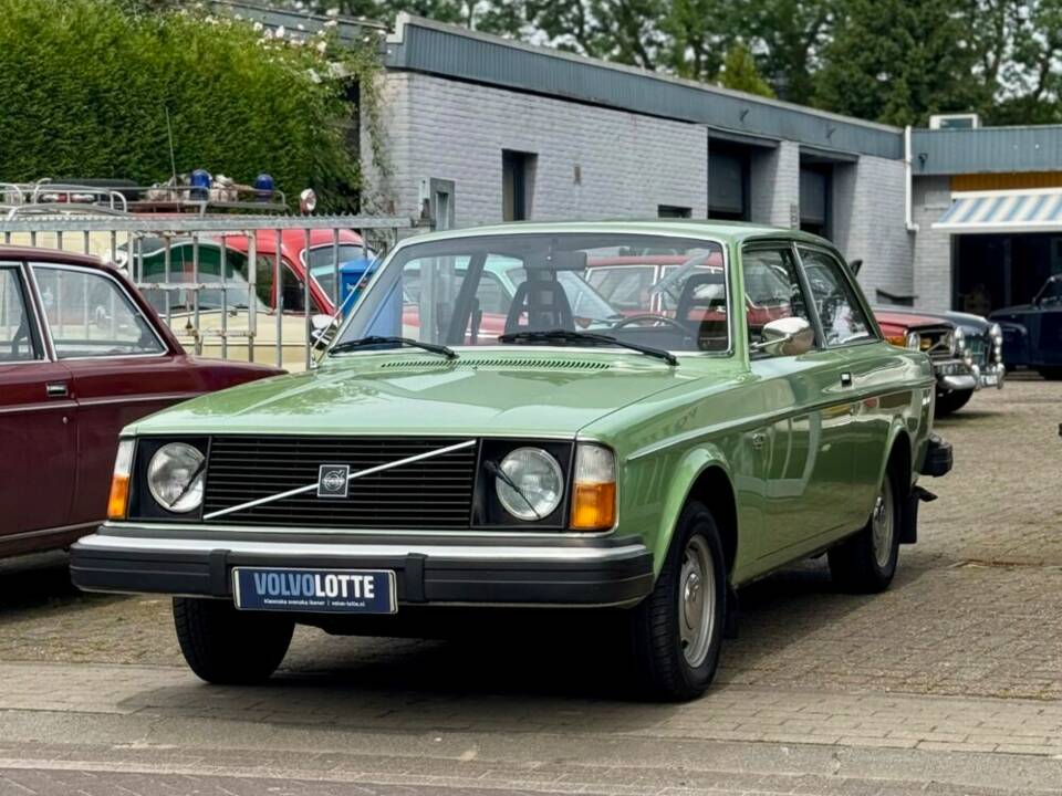 Bild 7/12 von Volvo 244 DL (1975)