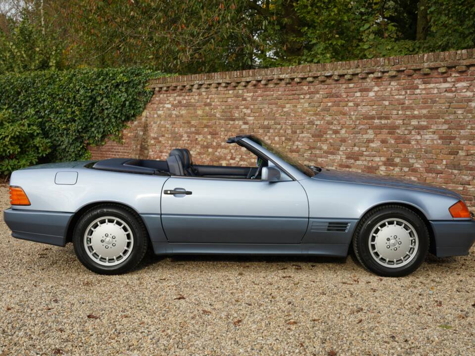 Image 49/50 de Mercedes-Benz 300 SL (1991)