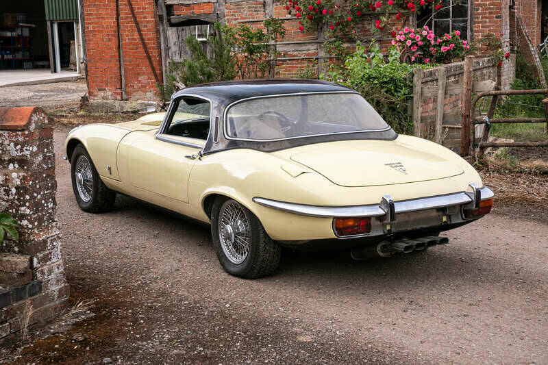 Afbeelding 25/45 van Jaguar E-Type V12 (1973)