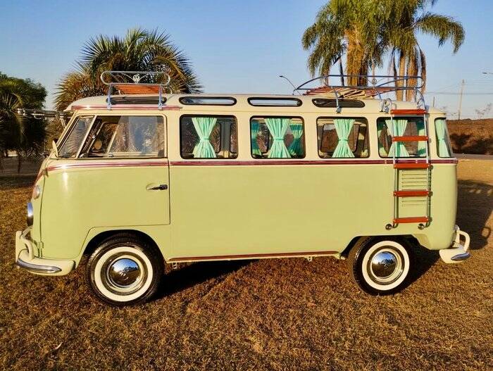 Immagine 2/5 di Volkswagen T1 Brasil &quot;Samba&quot; (1972)