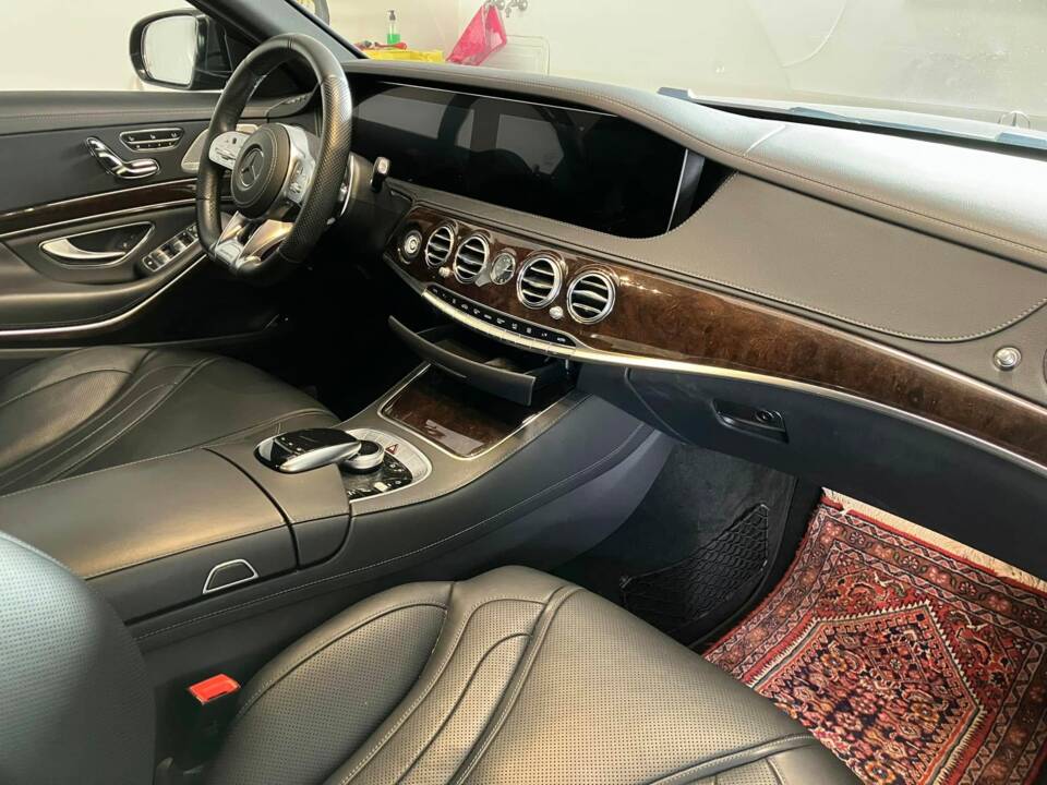 Bild 13/16 von Mercedes-Benz S 560 L 4MATIC (2018)