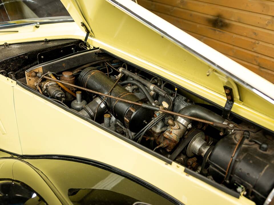Image 14/47 of Riley 1.5 Litre RMA (1949)