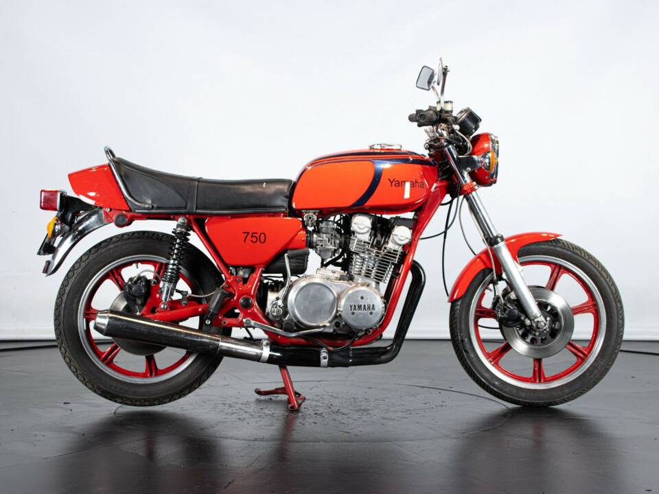 Bild 5/50 von Yamaha XS 750 (1979)
