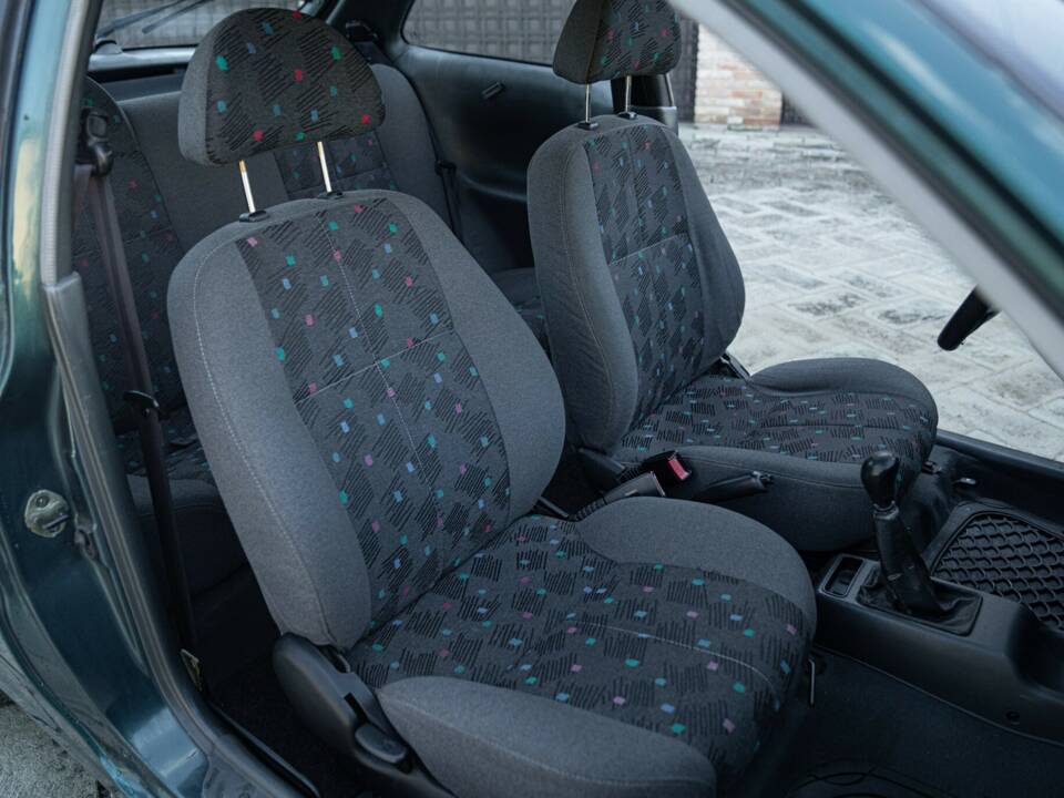 Image 19/46 of Hyundai Accent 1.3 (1997)