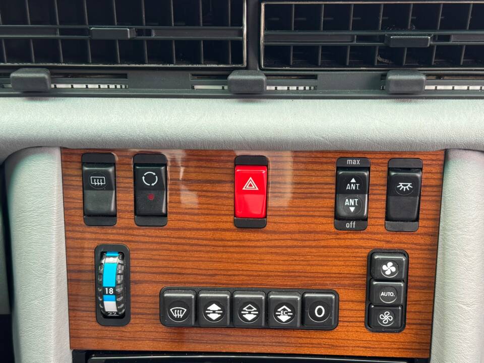 Image 6/26 of Mercedes-Benz 420 SEL (1986)