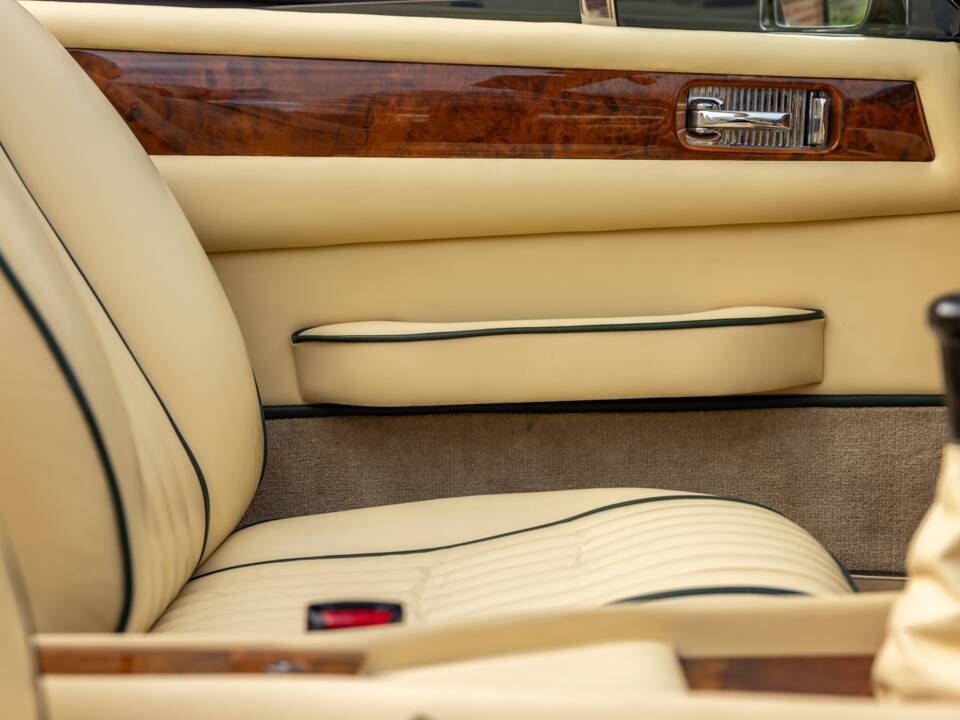 Bild 33/92 von Aston Martin V8 Volante X-Pack (1989)