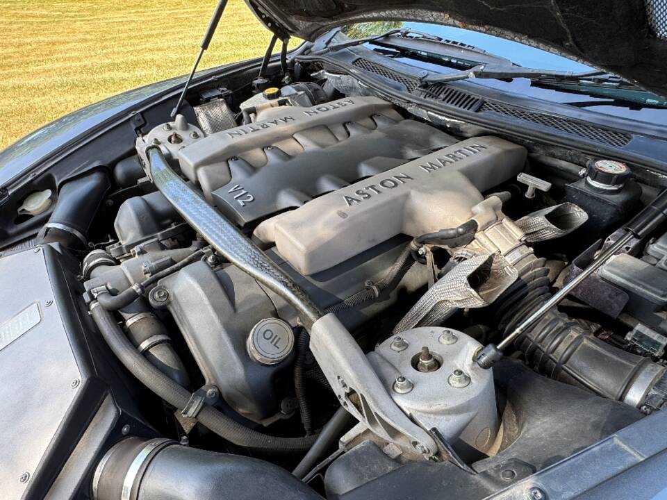 Image 40/40 of Aston Martin V12 Vanquish (2002)