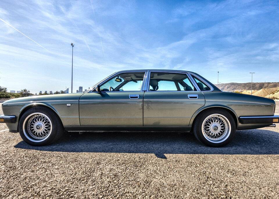 Bild 5/8 von Jaguar XJ 40 4.0 (1994)